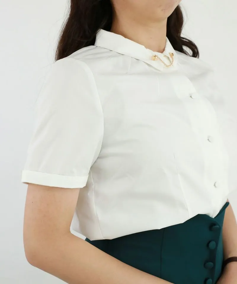 Small Collar Shirt with Pin