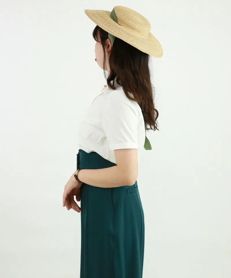 Small Collar Shirt with Pin