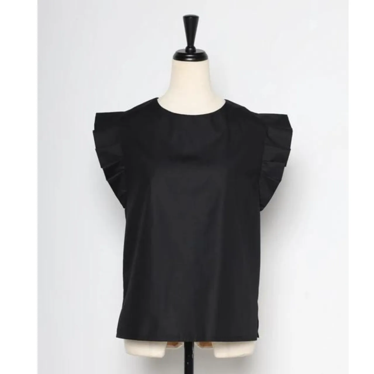 Tucked pleats blouse